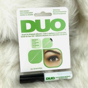 Duo brush on glue